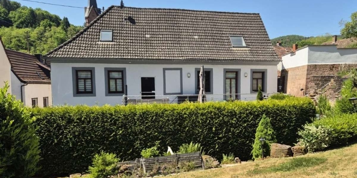 Hausansicht Garten